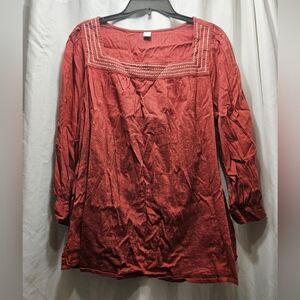 Old Navy Square Neck Red 3/4 Sleeve Blouse With Neck Detail!